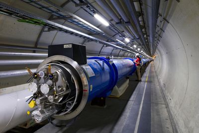 Nå blir dataene fra Cerns Large Hadron Collider-eksperimenter offentliggjort. Riktignok med tre års forsinkelse. 
