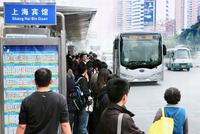 Shenzhen, rett nord for Hong Kong, har hatt over 200 batteribusser i drift i snart tre år. 