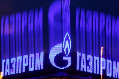 Den russiske oljegiganten Gazprom er et av flere selskap som skulle samarbeide om den omstridte oljeledningen. 