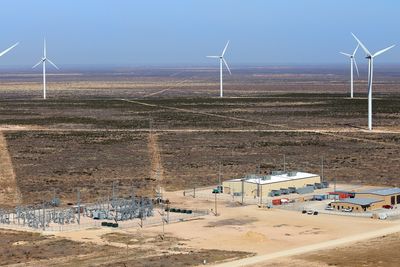  1. Duke Energy Notrees Wind Storage Demonstration Project, Texas. 36 MW blybatteri.