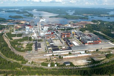 Her ved UPMs cellulosefabrikk i Lappeenranta, holder selskapet på å bygge et avansert bioraffineri som skal utvinne biodiesel av et avfallsprodukt fra celluloseproduksjonen. 