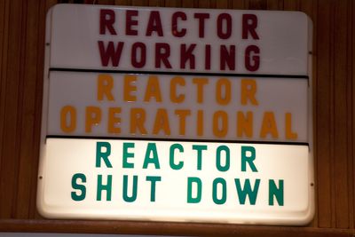 Halden-reaktoren eies av Institutt for Energiteknikk (IFE). Byggingen ble påbegynt i 1955, og har vært i drift siden 1958.
