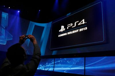 Dette er omtrent det vi har sett av Playstation 4 så langt: Sony lanserte konsollen kun med en logo og lite annet. 