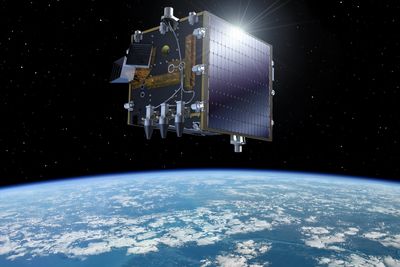 Denne satellitten er både operasjonell og eksperimentell. V-en i Proba-V står for vegetasjon, og hovedmålet er å sikre kontinuitet for europeiske vegetasjonsdata. Satellitten har blant annet med seg en norsk eksperimentell nyttelast om bord. 