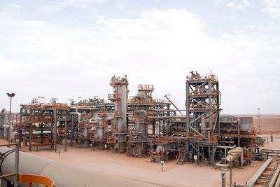 NYE TRUSLER: Statoil er også operatør på Algeries tredje største gassfelt, In Salah (bildet), og driver leting ved Hassi Mouina-feltet. 