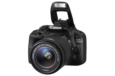 Canons nye 100D er nærmere 200 gram lettere enn de større EOS-kameraene. 
