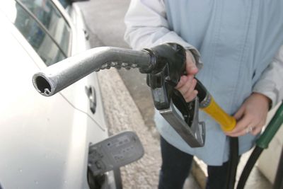 Mindre diesel og bensin er en forutsetning for å få utslippene så langt ned som regjeringen ønsker.