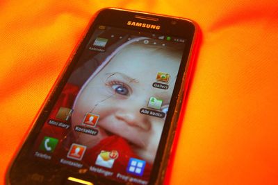 Samsung Galaxy S, SII og HTC One får ikke sende SMS eller ringe som følge av en oppgradering i Telenors mobilnett. 