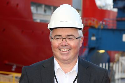 KRY: Regiondirektør i EMAS Group, Svein Haug, foran AMC Connector i fjor høst.