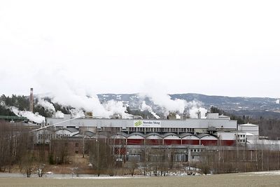 Norske Skog Follum. Fabrikken kjøpes nå av Viken Skog. Arkivfoto fra 2008. 