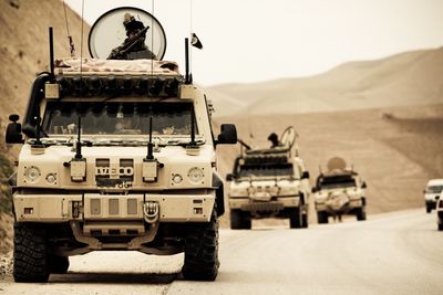 Norske soldater trener og deltar på en afghansk operasjon i Meymaneh/Norwegian soldiers participate in an afghan national Army operation in Meymaneh 