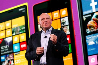 MOBILT LØFT: Microsofts CEO Steve Ballmer lanserte i dag Windows Phone 8 i San Francisco. 