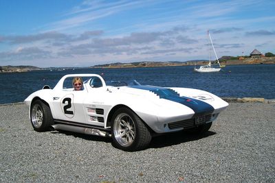 Dette er en replika av en Chevrolet Corvette Grand Sport som ble bygget i 1996 og eies av Christian Fett.