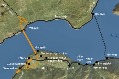 Strekningen som skal utbedres går mellom Nautaflåt og Bugjelet, som ligger omtrent midtveis mellom Bu og Brimnes. Mye rart skal skje hvis ikke kontrakten går til E Opedal & Sønner. Ill.: Statens vegvesen
