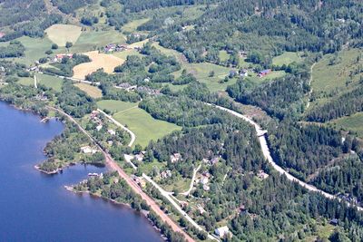 Her på Morskogen går både E 6 og Dovrebanen i dagen nå. Om noen år går E 6 i Morskogtunnelen og banen i Ulvintunnelen. Betonmast ligger godt an til å få forberedende arbeider på denne strekningen.