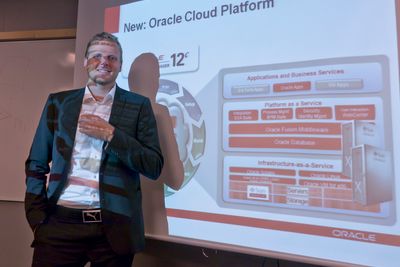 TIL VÆRS: Adm. direktør i Oracle Norge, Tore Bjelland, tror mange bedrifter vil benytte Oracles applikasjoner i nettskyen.