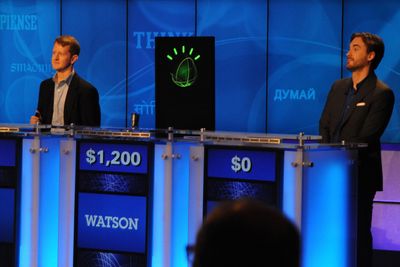 DATAKJEMPE: Den kraftige datamaskinen Watson danket ut drevne deltakere i tv-quizzen Jeopardy. Nå skal den hjelpe leger å stille diagnose og gi rett dose medisiner.
