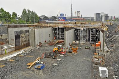 Disse veggene skal skille kjørebaner og ramper i Økerntunnelen. De som vil levere og montere SRO- og elektroteknisk anlegg i denne tunnelen, må gi anbud innen 3. oktober.