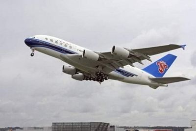 China Southern starter daglige A380-flyginger mellom Beijing og Guangzhou 18. oktober.