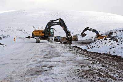 HAB Construction fra Bærum fikk den første kontrakten på utbedring av fylkesveg 98 på Ifjordfjellet, og ligger godt an til å få den andre.