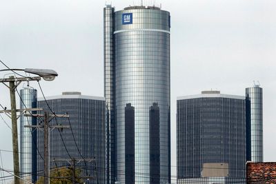 LØNNSTREKK: Elendig økonomi har medført at General Motors' ledere måtte trygle og be myndighetene om penger under finanskrisen. Nå har myndighetene bestemt at de samme lederne skal få dårligere betalt.