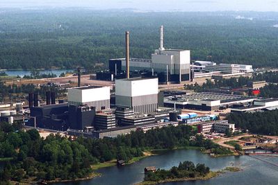 Oskarshamn kjernekraftverk har tre reaktorer. I løpet av ett år må de ansette 150 nye medarbeidere.