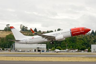 I sommer hentet Norwegian hjem sitt første 737-800 fra Boeing-fabrikken i Seattle. Nå har de utvidet ordren til 48 fly.