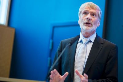 Tidligere Statkraft-sjef Bård Mikkelsen er styremedlem i E.on, men sier han ikke er valgt som representant for Statkraft.
