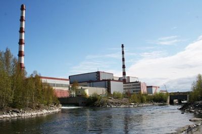 Av hensyn til mennesker, natur og miljø burde Kola atomkraftverk legges ned, mener ordførerne, som nå frykter at reaktorene igjen skal få forlenget levetid.