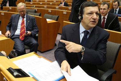 KLIMAPAKKE: EU-kommisjonens president José Manuel Barroso kunne onsdag endelig legge fram konkrete forslag til hvordan EU skal kutte en femdel av drivhusgassene innen 2020.