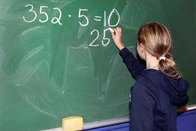 En arbeidsgruppe foreslår at ikke alle lenger skal lære det samme i matematikk eller ha samme avsluttende eksamen i grunnskolen.