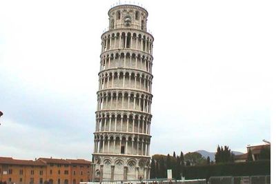 Det skjeve tårn i Pisa står ikke bare rettere, det er for første gang i historien stabilt. Men det er fortsatt skjevt og vil være det i overskuelig framtid.