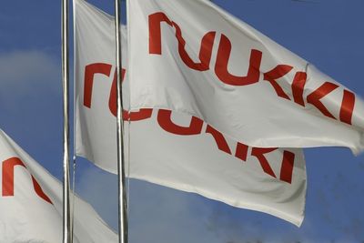 Finske Rautaruukki, til daglig kalt Ruukki, produserer metallkomponenter og -systemer. Nå varsler konsernet ytterligere nedskjæringer i forhold til dem som ble lansert for under to måneder siden.