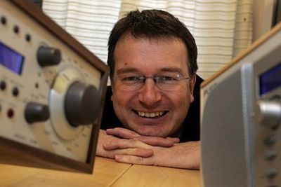 DIGITALRADIOSJEF:NRKs radiosjef og styreleder i Digitalradio Norge, Øyvind Vasaasen ønsker deg en dato for stengning av FM-nettet i Norge.