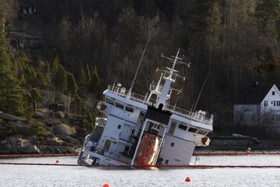 Crete Cement sank dypere og dypere i løpet av dagen. Det er 11 meter dypt utenfor Fagerstrand.