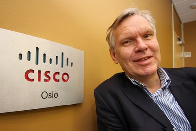 FUSJONERE, IKKE KONKURRERE:Adm. direktør i Cisco Norge, Jørgen Myrland gleder seg over at Tandberg blir en del av Cisco og ikke en konkurrent.