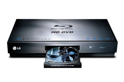 DOBBELVINNER: LG BH100 spiller både HD DVD og Blu-Ray-formatet i full kvalitet, og for det ble spilleren både kåret til "Best in show" og beste produkt i kategorien for hjemmevideo under CES. Spilleren er dyr, men gjør at du kan se akkurat de filmene du liker - uten å tenke på om spilleren din er kompatibel.