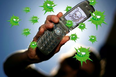 UTSATT: Desto mer avanserte mobiltelefonene blir, jo mer utsatt er de også for virusangrep.