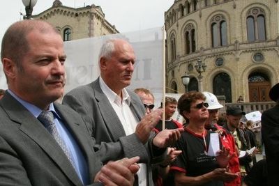 olje og energiminister Odd Roger Enoksen og LO-leder Roar Flåthen