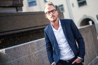 Christoffer Hovde er rådgiver, foredragsholder og blogger innenfor ledelse, kommunikasjon og mangfold. Han har hatt flere ulike lederroller i IKEA-konsernet og Varner-gruppen.