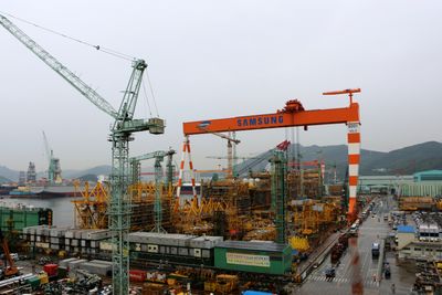 Forsinkelser ved Samsung Heavy Industries' verft på Geoje Island i Sør-Korea utsetter produksjonsstarten på Martin Linge-feltet.