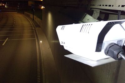 De nye kameraene i Strindheimtunnelen skal gi færre feilmeldinger enn de optiske kameraene som ble montert inn ved åpningen av tunnelen. 
