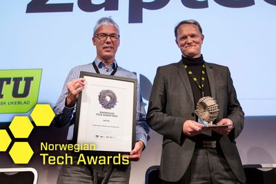 Teknologivinnere: Administrerende direktør i Zaptec Brage W. Strømmen og sjefsingeniør Øyvind Wetteland mottok Norwegian Tech Award 2015.