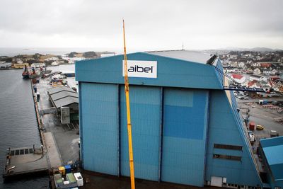 Aibels verft i Haugesund var blant stedene som ble rammet av nedbemanning. Nå har selskapet fått kontrakter på 7,5 milliarder kroner av Statoil. 