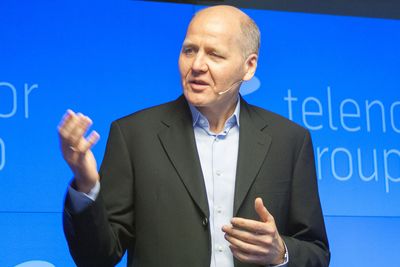 Konsernsjef Sigve Brekke i Telenor ser utfordringer og økt konkurranse i viktige markeder som Thailand og Malaysia.