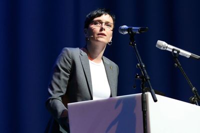 Vi trenger en politisk debatt som tar delingskulturen på alvor, sa fornyingsminister Heidi Grande Røys. Når får vi gratis tilgang til de allerede skattefinansierte elektroniske kartene er det mange som lurer på. (Foto: Marius Jørgenrud)