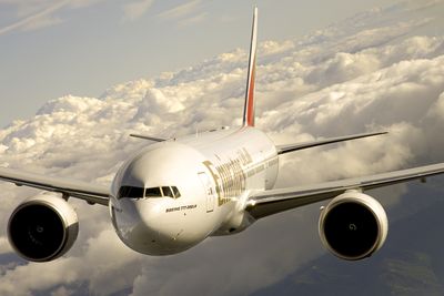 Boeing 777-200LR fra Emirates.
