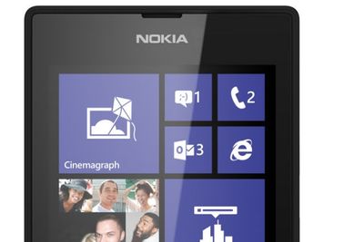 Nokia Lumia 520 vinner hjertet til mange som kjøper smartmobil for første gang, i alle fall i en del markeder. Spørsmålet er om de velger den på grunn av Windows Phone eller Nokia-navnet.