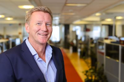 Thore Berthelsen (bildet) er adm.dir. i Phonero, som nå overtar Ventelo. Berthelsen  har selv fartstid som sjef i Ventelo, før han var med å starte utfordreren som nå altså spiser seg store.