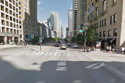 I GATELYKTENE: Datainnsamlingen skal først foregå langs hovedgaten Michigan Avenue.